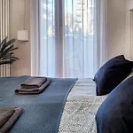 Classy 2-room With Private Garden And Air Conditioning- Old Town *