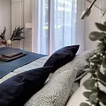 Apartament Classy 2-room With Private Garden And Air Conditioning- Old Town Kraków
