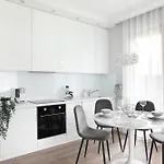 Apartamento Classy 2-room With Private Garden And Air Conditioning- Old Town