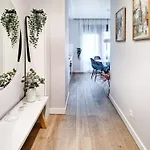 Apartamento Classy 2-room With Private Garden And Air Conditioning- Old Town
