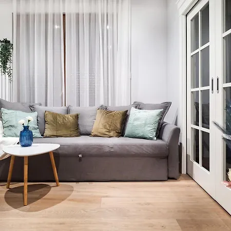 Daire Classy 2-room With Private Garden And Air Conditioning- Old Town Krakow